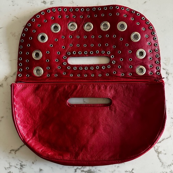 Red Clutch - Picture 2 of 4